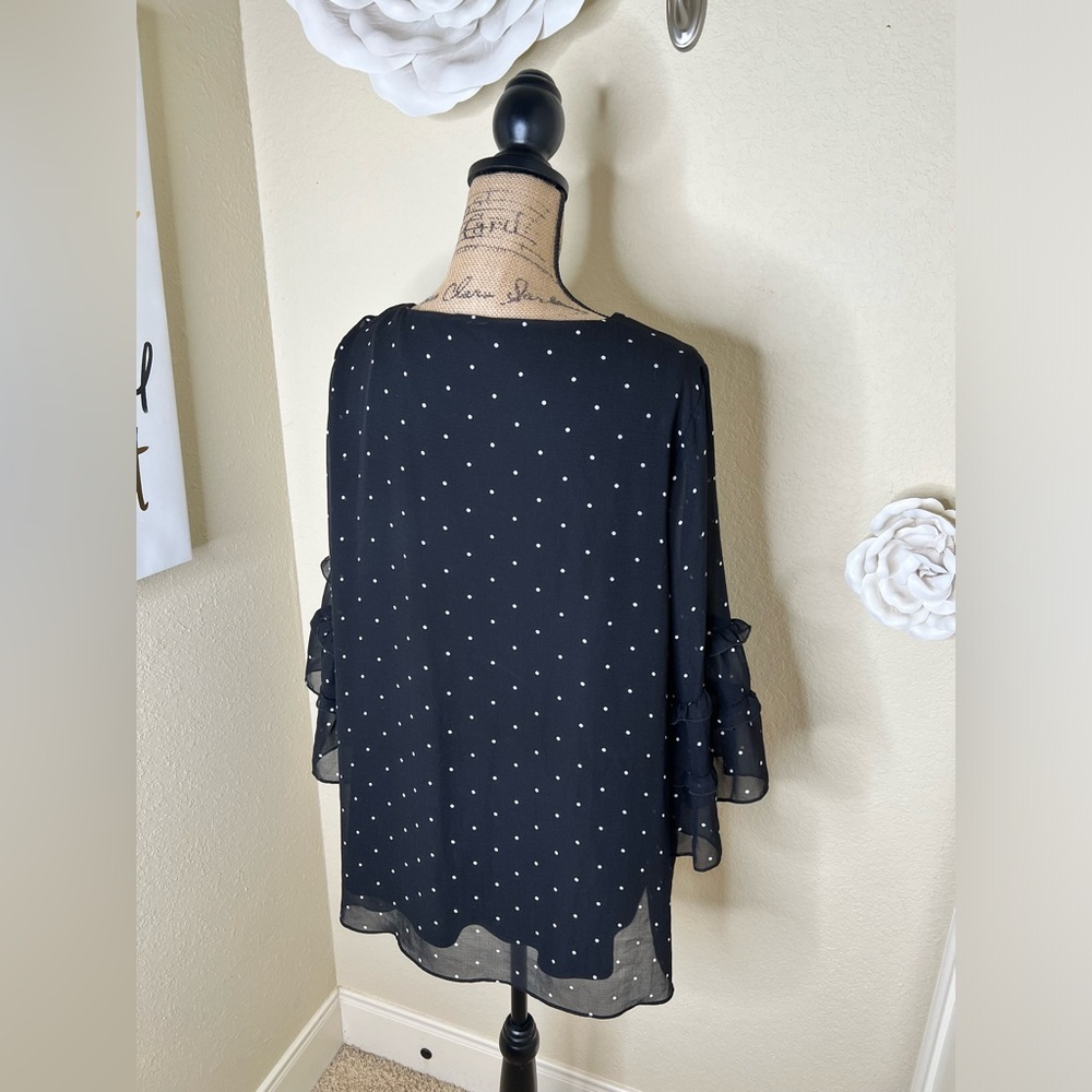 NTM: Torrid Crinkled Textured Chiffon Black & White Sheer Overlay Blouse Size 2X - Picture 13 of 16